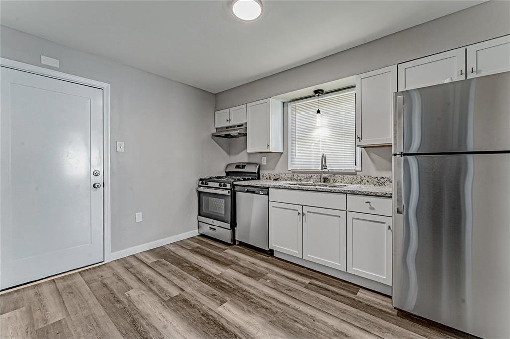 266 Moon Clinton Road Coraopolis, PA 15108 - Photo 6 of 15