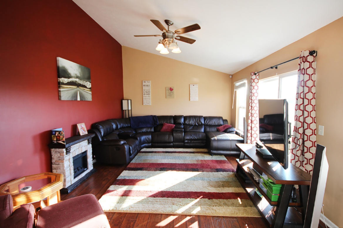 954 Leet Road Niles, MI 49120 - Photo 6 of 37 IMG_6323
