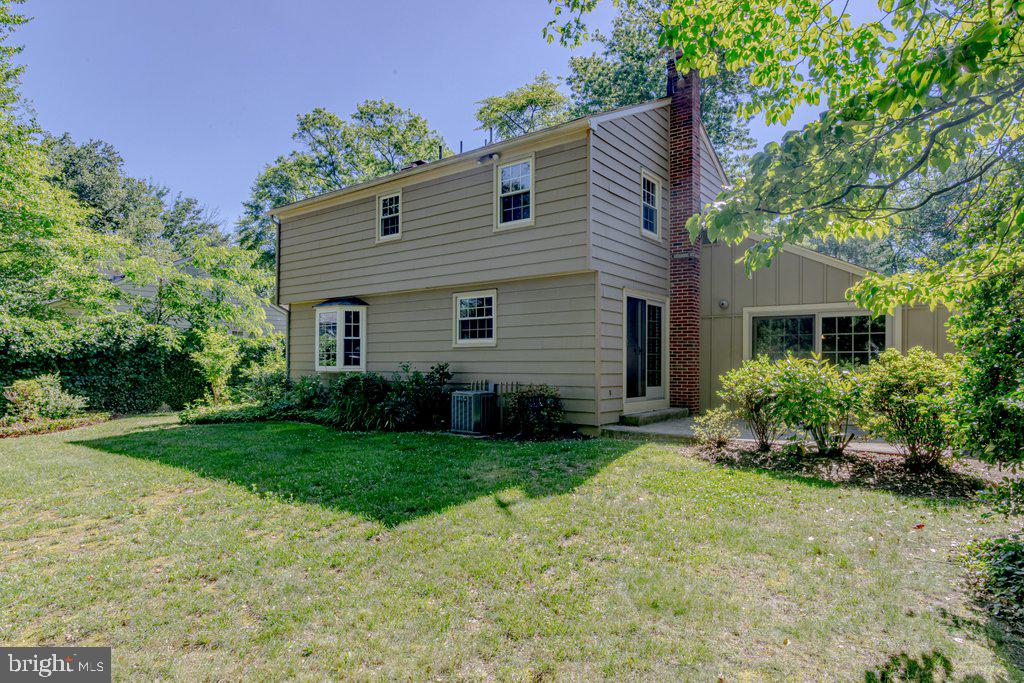324 Wayland Road Cherry Hill, NJ 08034 - Photo 28 of 28 a front view of a house with garden