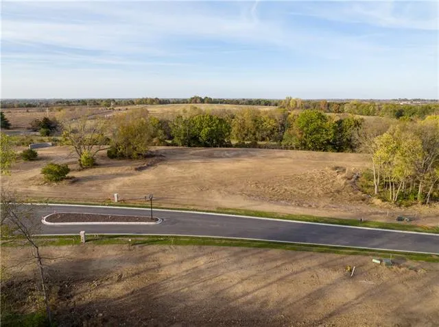 $450,000 | 2190 Wallace Way, Stilwell, KS 66085