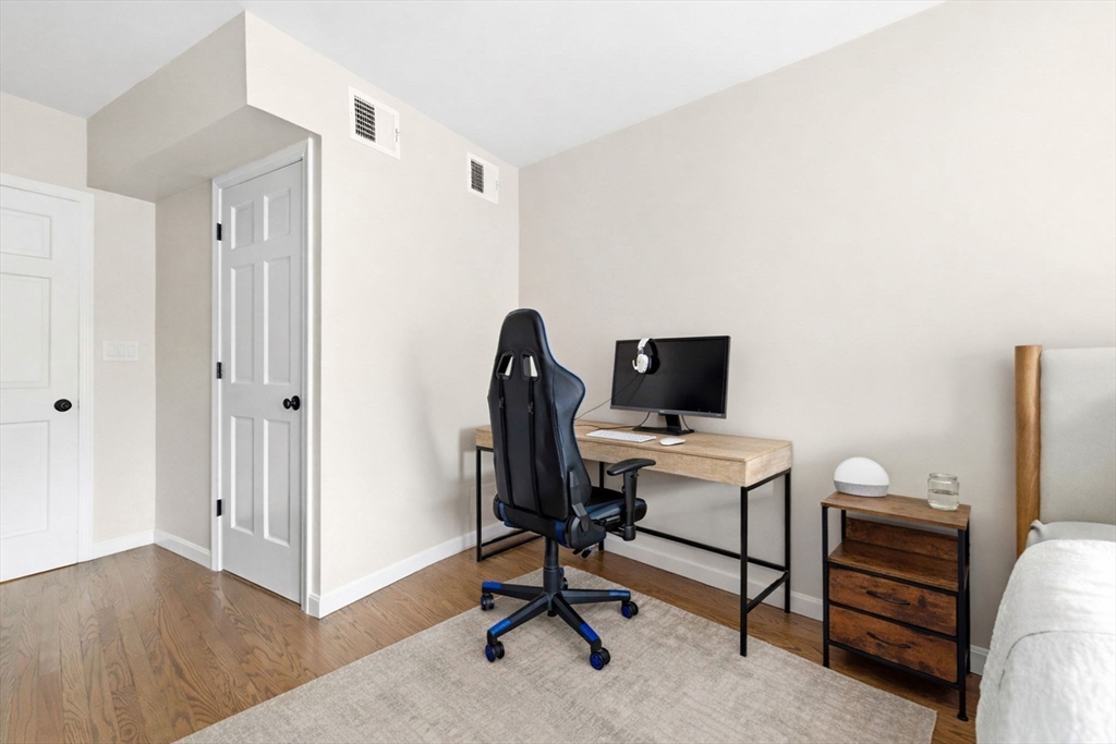 159 Salem Street, Unit 4 Boston, MA 02113 - Photo 17 of 26