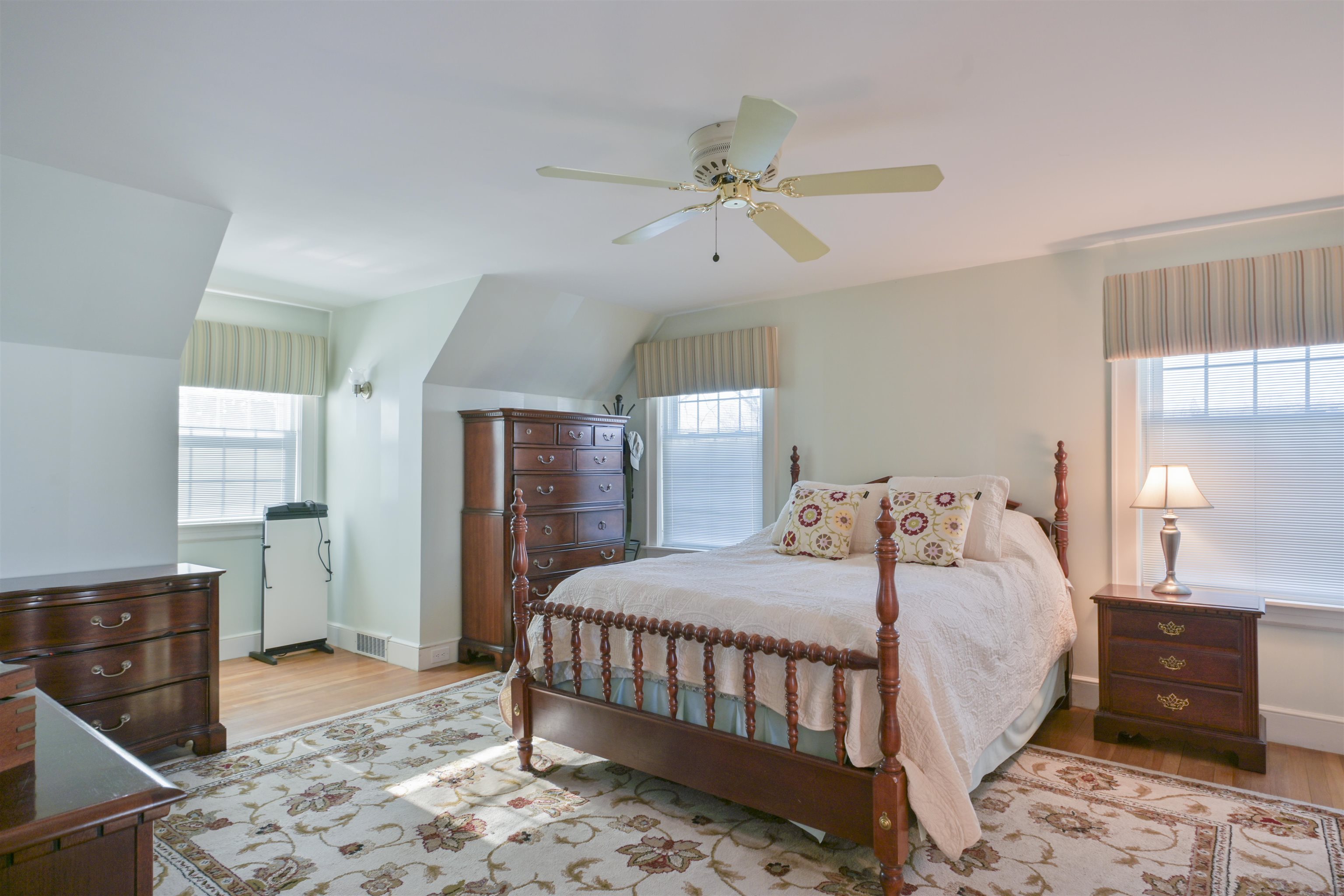 226 North Street Manchester, NH 03104 - Photo 29 of 58