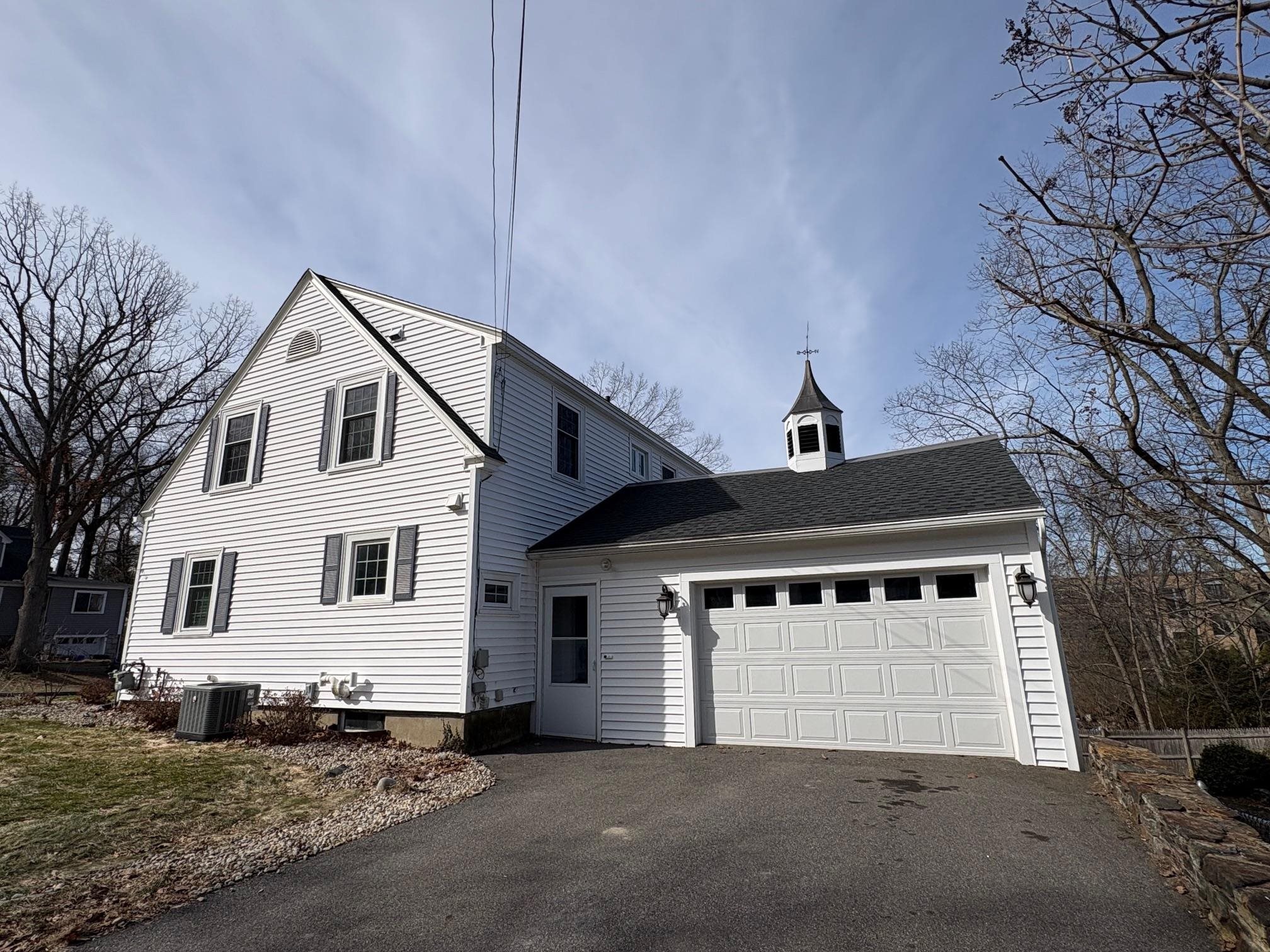 226 North Street Manchester, NH 03104 - Photo 5 of 58