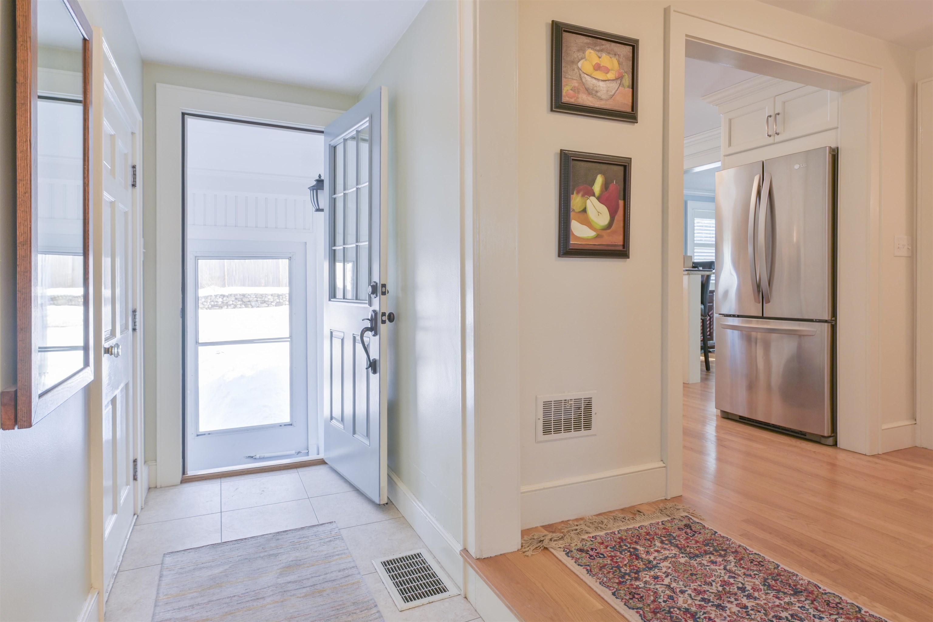 226 North Street Manchester, NH 03104 - Photo 6 of 58