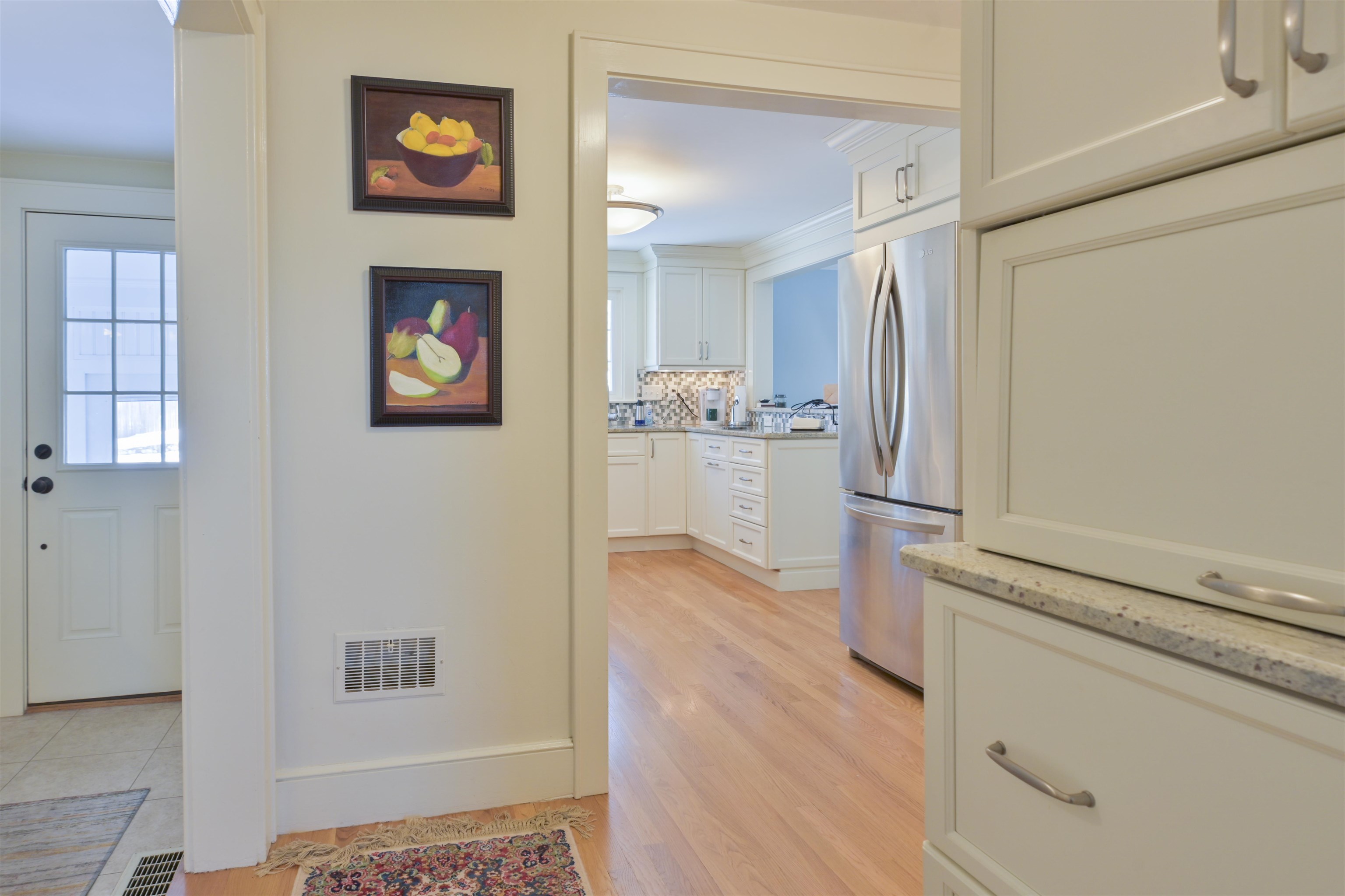 226 North Street Manchester, NH 03104 - Photo 7 of 58