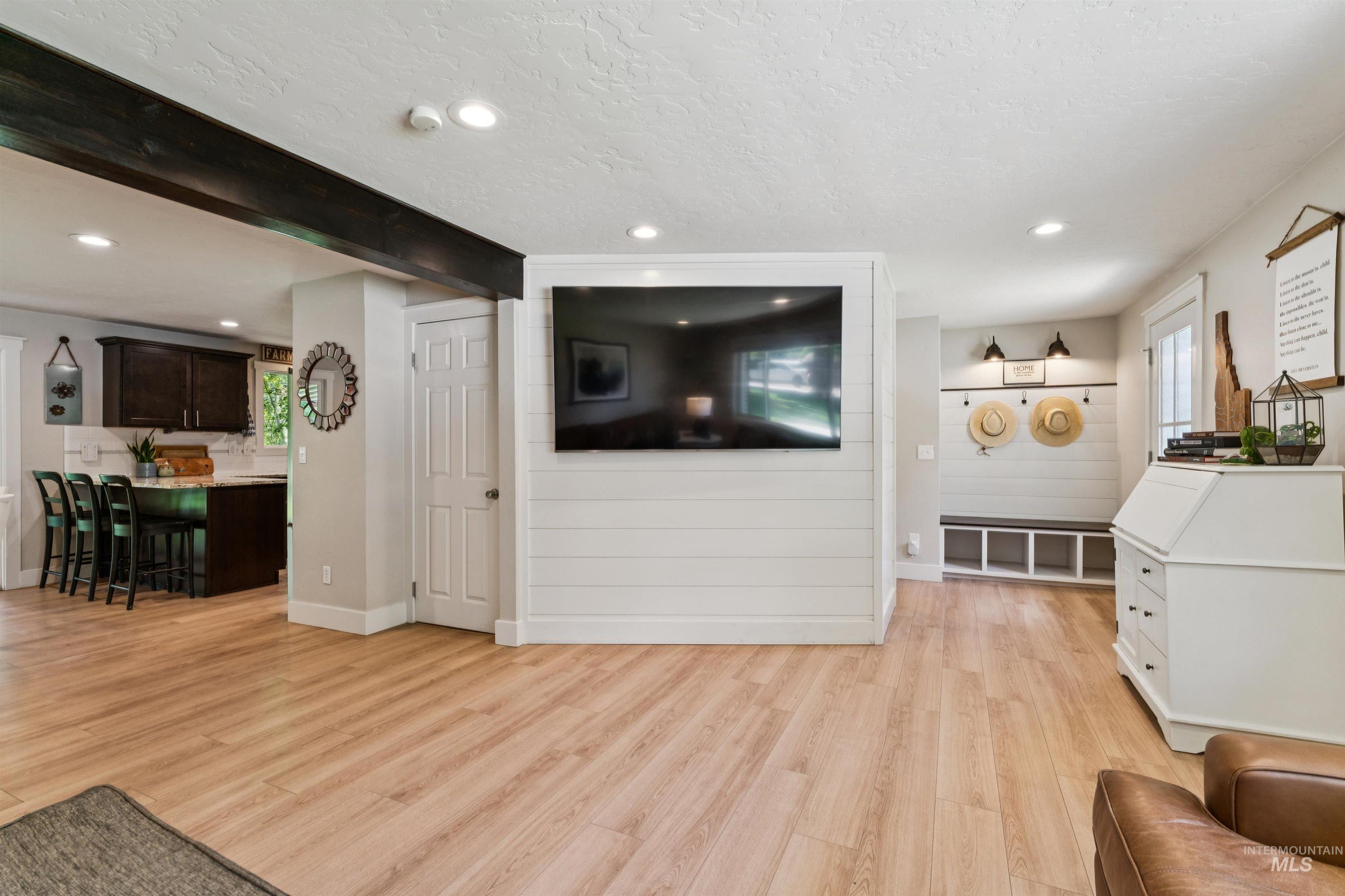 359 North Rene Place Eagle, ID 83616 - Photo 7 of 50