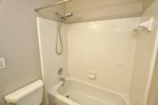 $2,950 | 11700 Bentham Court, Alpharetta, GA 30005