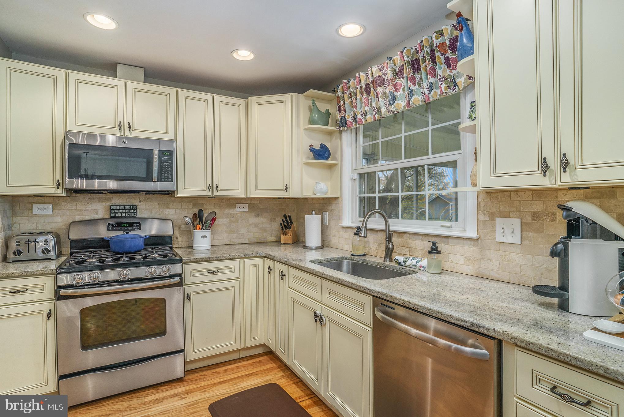 1663 Aidenn Lair Road Dresher, PA 19025 - Photo 18 of 34 Kitchen