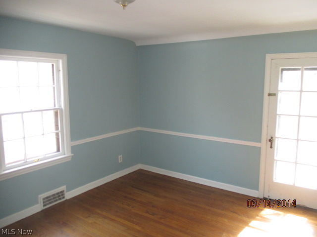 3444 Woodridge Road Cleveland, OH 44121 - Photo 10 of 14