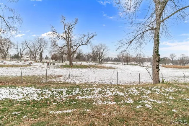 $90,000 | 1745 Herault Place, Unit B, St. Louis, MO 63125