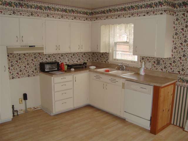 4234 North Wycliffe Road Peoria, IL 61614 - Photo 3 of 12 Gallery Image 3