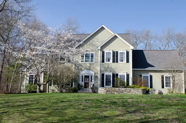 $815,000 | 76 Old Farm Road, Douglas, MA 01516
