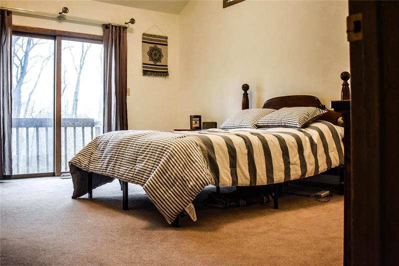 28 Renaissance Drive Irwin, PA 15642 - Photo 11 of 24 Gallery Image 11