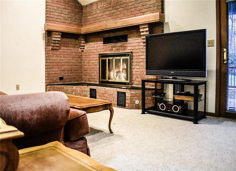 28 Renaissance Drive Irwin, PA 15642 - Photo 8 of 24 Gallery Image 8
