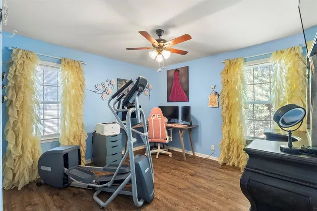 $250,000 | 102 Northeast Murphy Road, Burleson, TX 76028