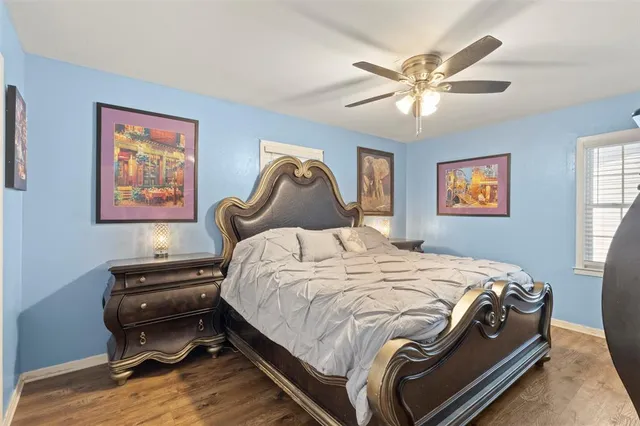 $250,000 | 102 Northeast Murphy Road, Burleson, TX 76028