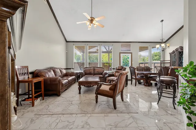 $2,800 | 15222 Harlin, Cove, TX 77523