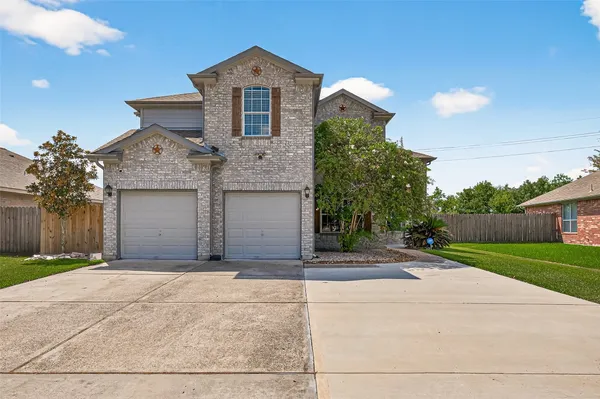 $2,600 | 15222 Harlin, Cove, TX 77523