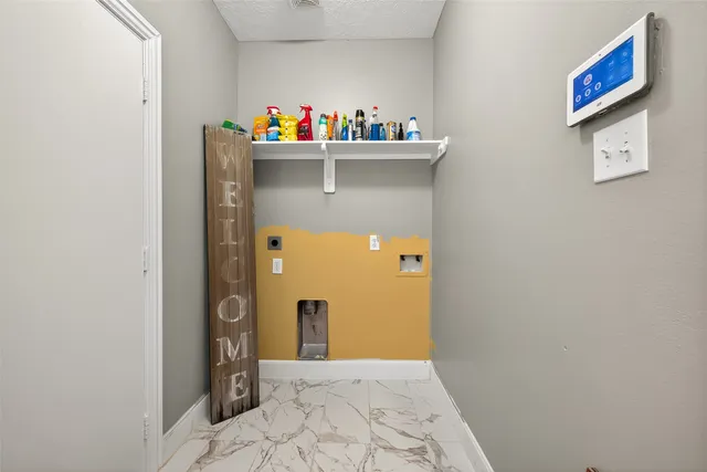 $2,800 | 15222 Harlin, Cove, TX 77523