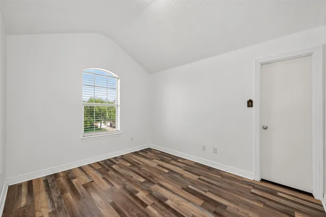 $2,800 | 15222 Harlin, Cove, TX 77523