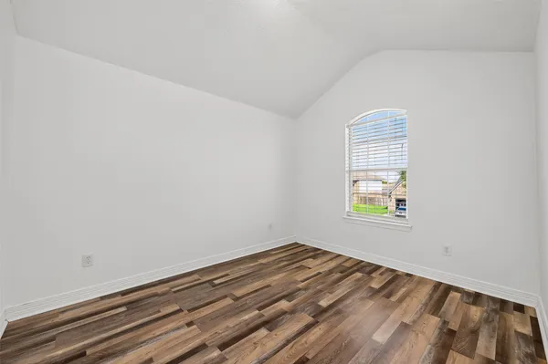 a view of empty room with window