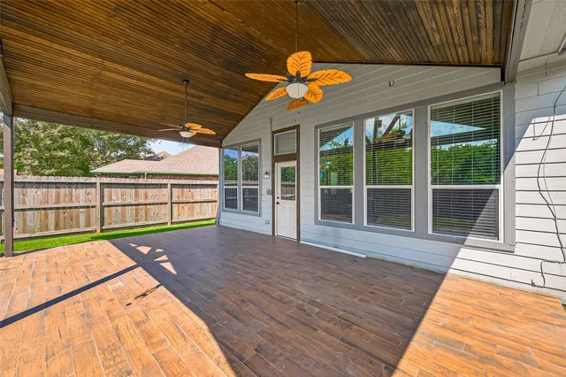 $2,800 | 15222 Harlin, Cove, TX 77523