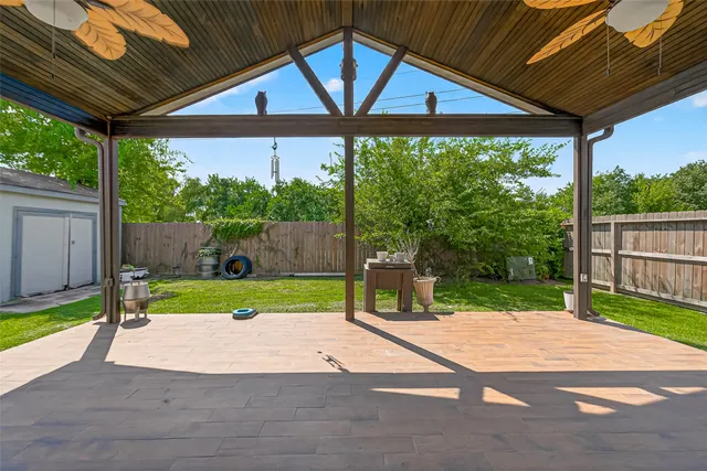 $2,800 | 15222 Harlin, Cove, TX 77523