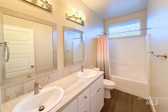 $445,000 | 905 Birchton Loop, Twin Falls, ID 83301