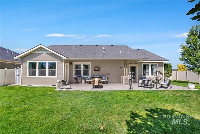 $445,000 | 905 Birchton Loop, Twin Falls, ID 83301