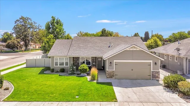 $445,000 | 905 Birchton Loop, Twin Falls, ID 83301