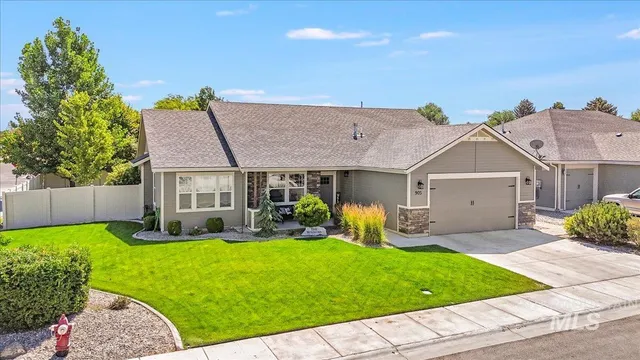 $445,000 | 905 Birchton Loop, Twin Falls, ID 83301