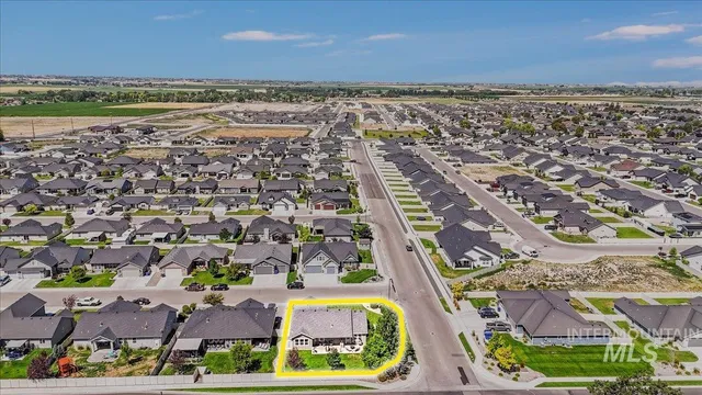 $445,000 | 905 Birchton Loop, Twin Falls, ID 83301