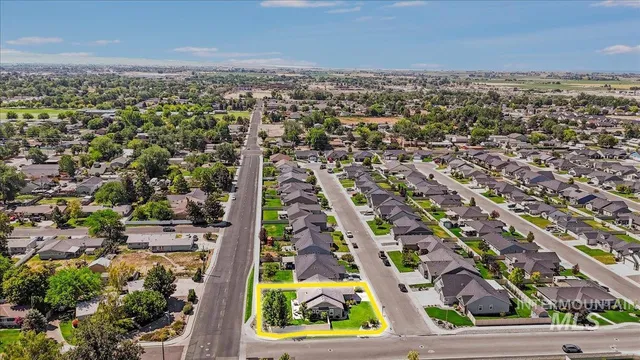 $445,000 | 905 Birchton Loop, Twin Falls, ID 83301