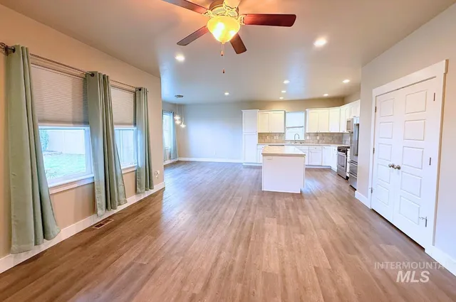 $445,000 | 905 Birchton Loop, Twin Falls, ID 83301