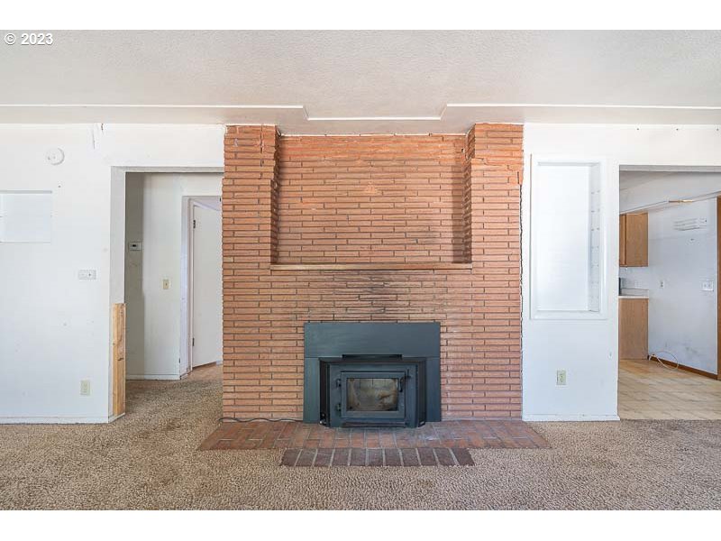 438 Northwest Douglas Street Dallas, OR 97338 - Photo 11 of 43