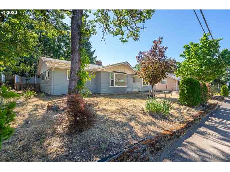 438 Northwest Douglas Street Dallas, OR 97338 - Photo 2 of 43