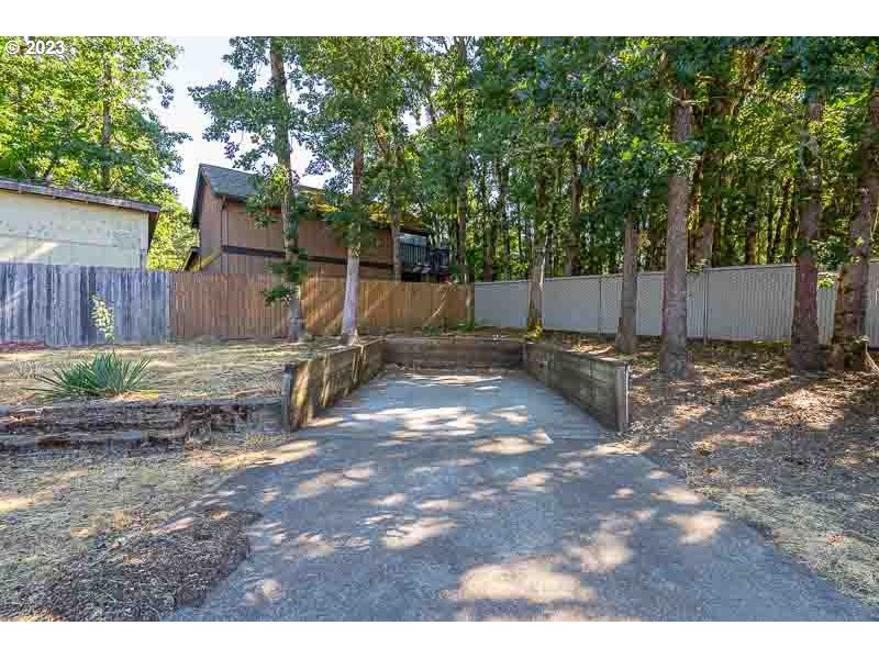 438 Northwest Douglas Street Dallas, OR 97338 - Photo 42 of 43