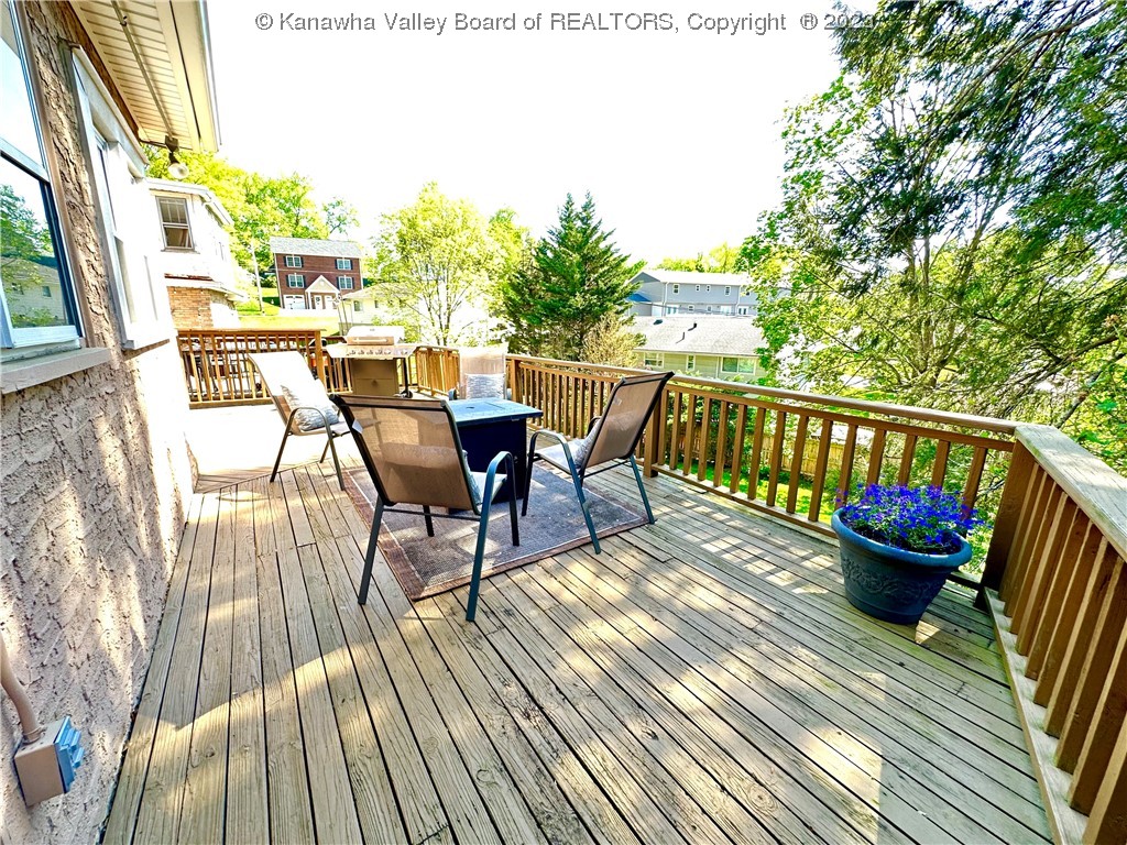 1114 Oakmont Road Charleston, WV 25314 - Photo 27 of 38 Gallery Image 27