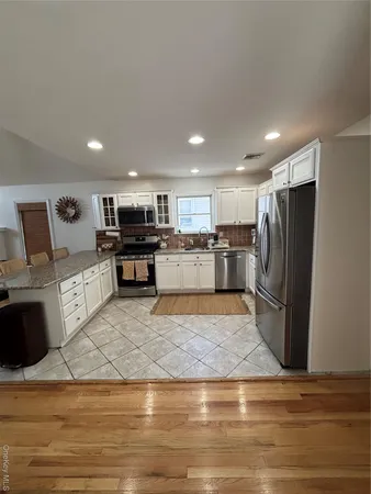 $17,000 | 227 West Pine Street, Long Beach, NY 11561