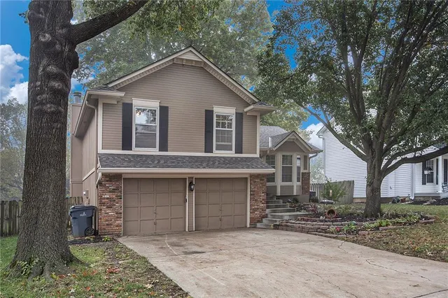 $329,000 | 12537 South Brougham Drive, Olathe, KS 66062