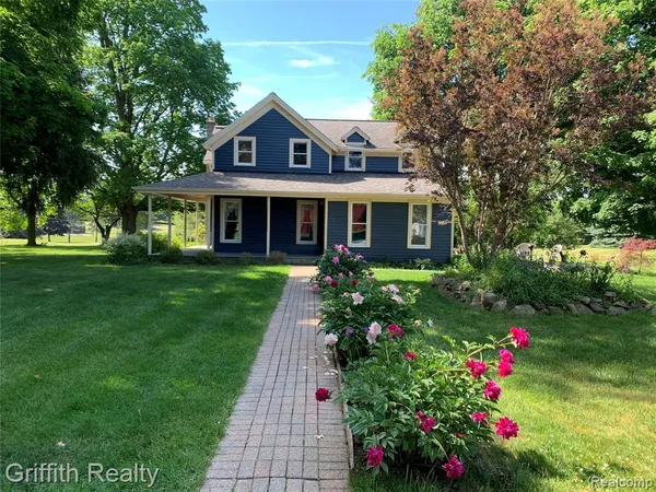 $700,000 | 3970 Van Amberg Road, Brighton, MI 48114
