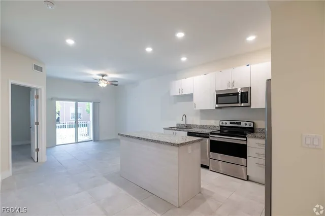 $1,345 | 3303 Southwest 8th Place, Unit 201, Cape Coral, FL 33914