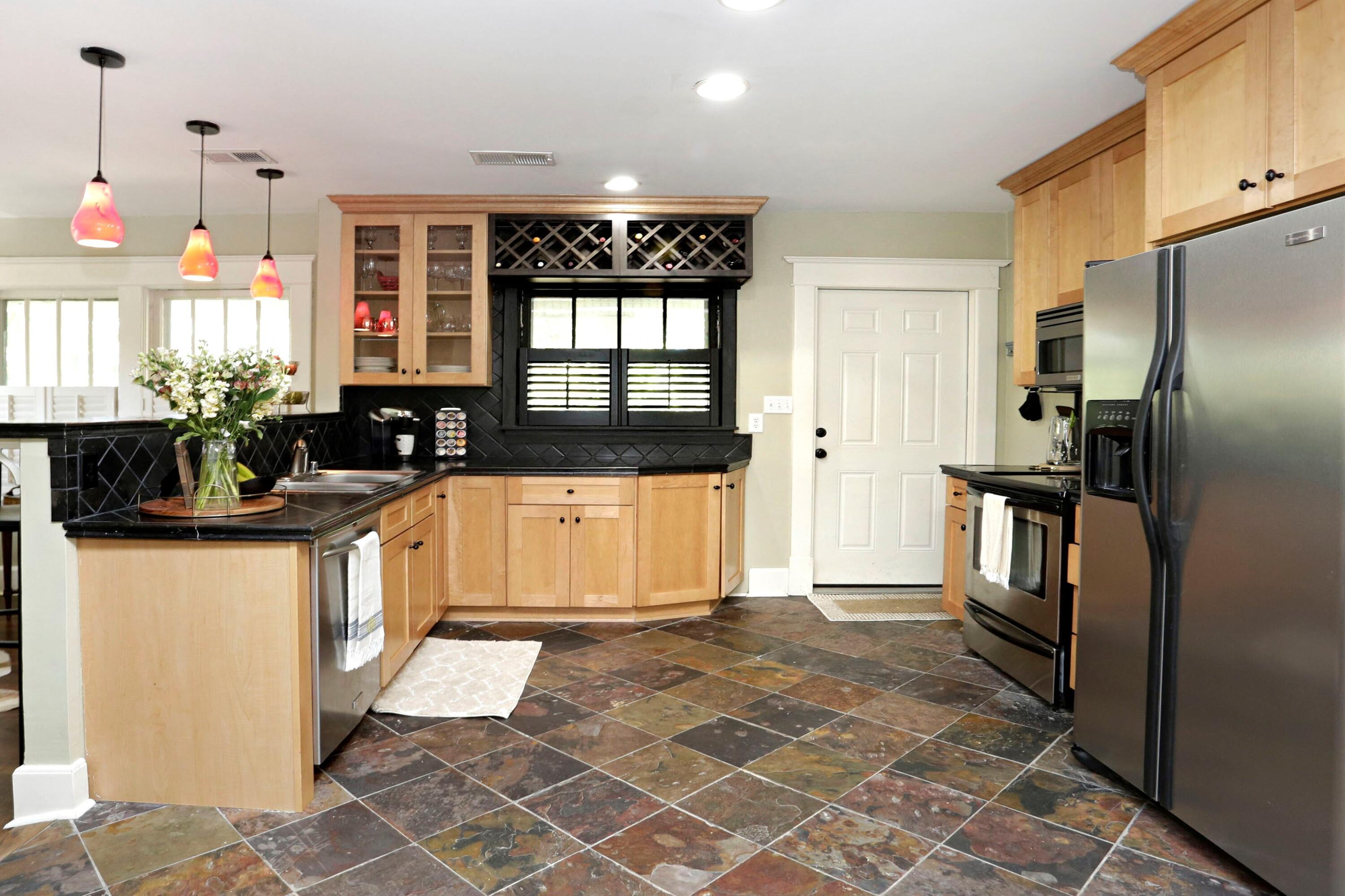 1103 Richmond Road, Unit 201 Lexington, KY 40502 - Photo 9 of 26 9
