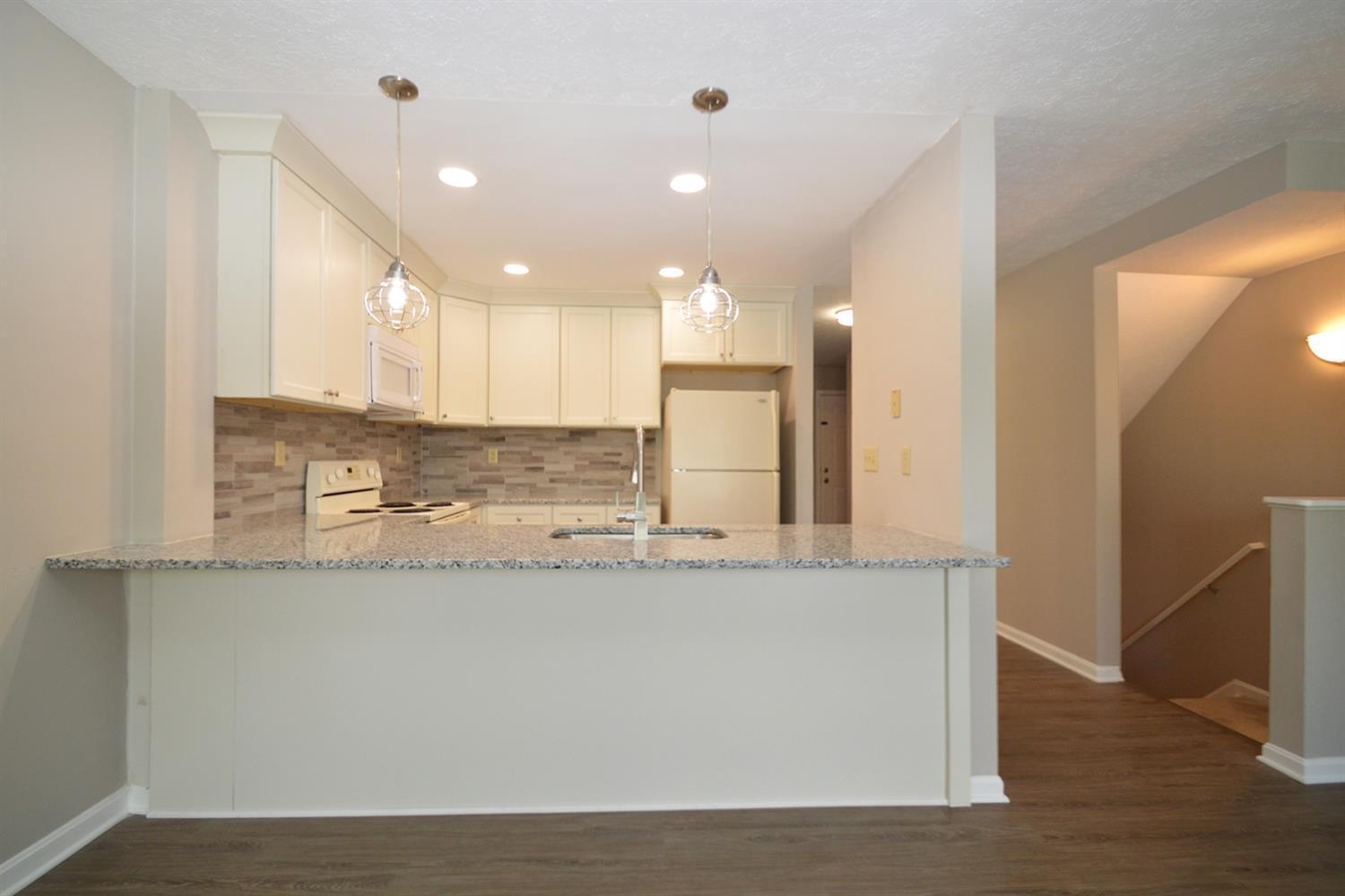 10555 Montgomery Road, Unit 62 Montgomery, OH 45242 - Photo 5 of 14
