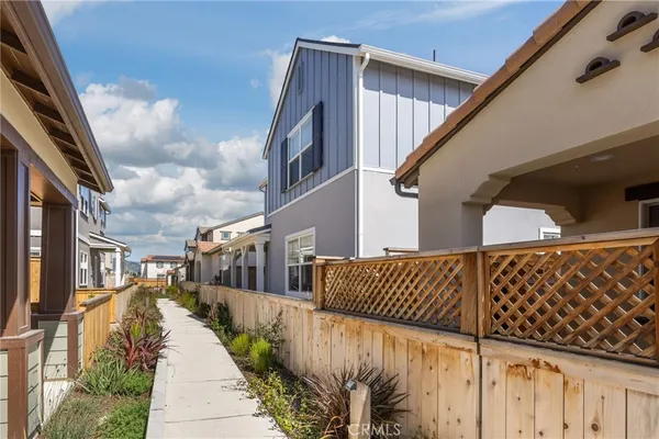 $979,000 | 194 Earthwood Lane, San Luis Obispo, CA 93401