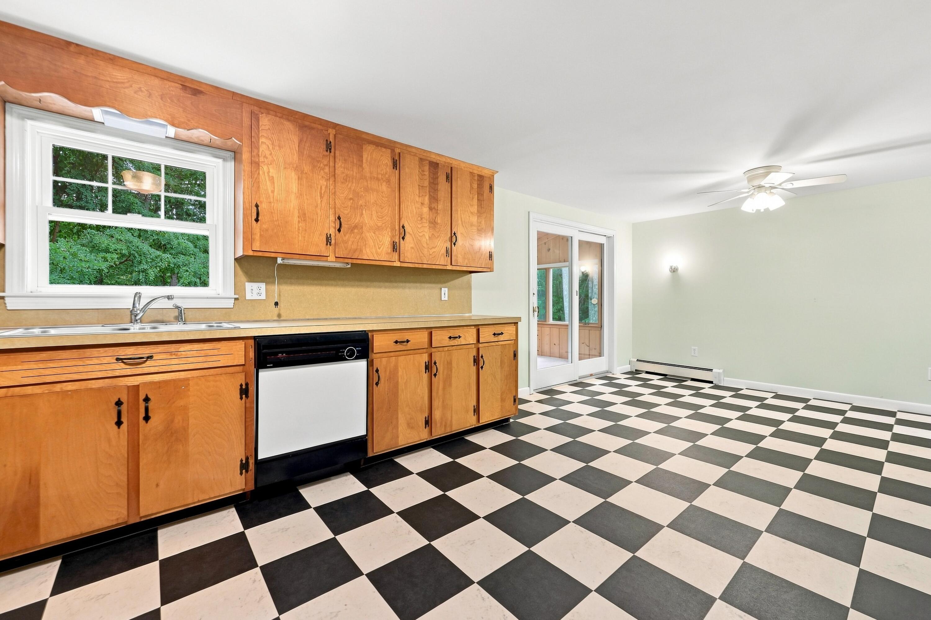 35 Raydon Road York, ME 03909 - Photo 13 of 36 IMG_0113