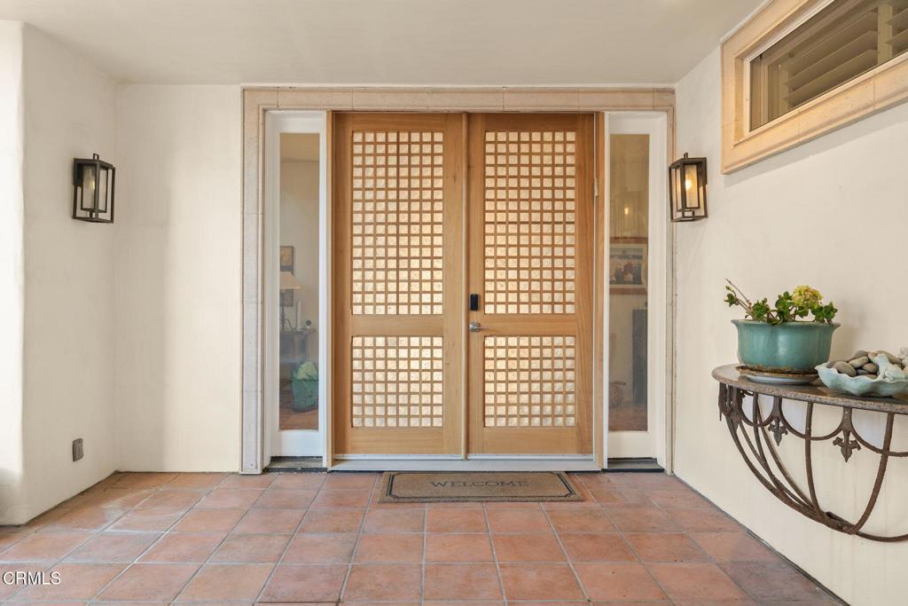 1571 Mandalay Beach Road Oxnard, CA 93035 - Photo 3 of 40