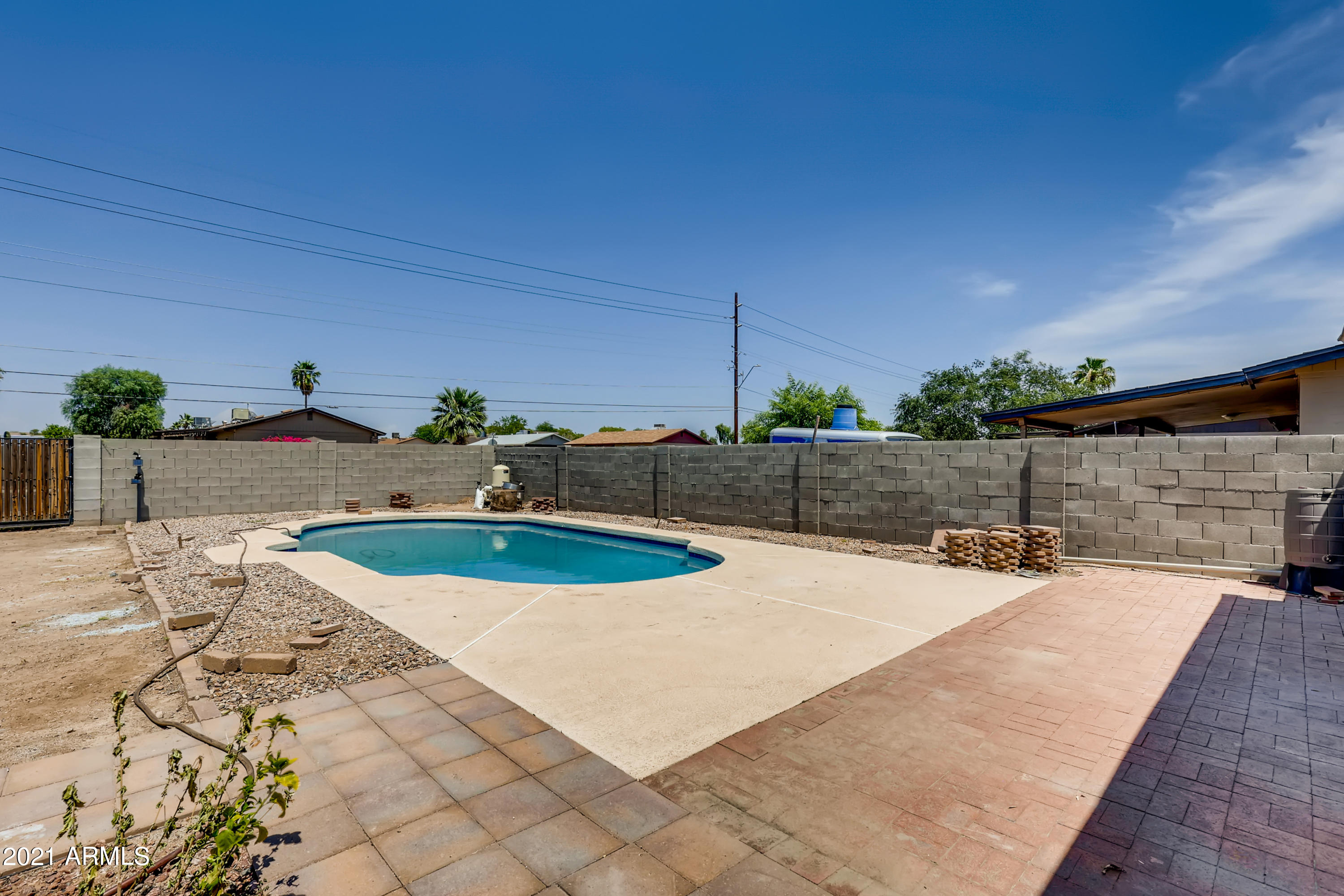 902 West St John Road Phoenix, AZ 85023 - Photo 29 of 32 29-570872310-42 Patio