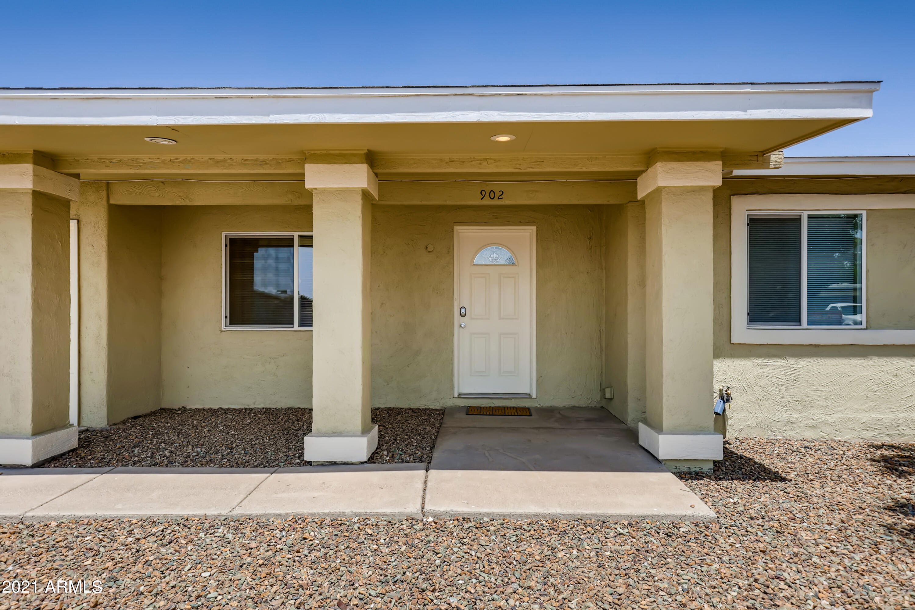 902 West St John Road Phoenix, AZ 85023 - Photo 4 of 32 4-139754078-05 Exterior Front Entry