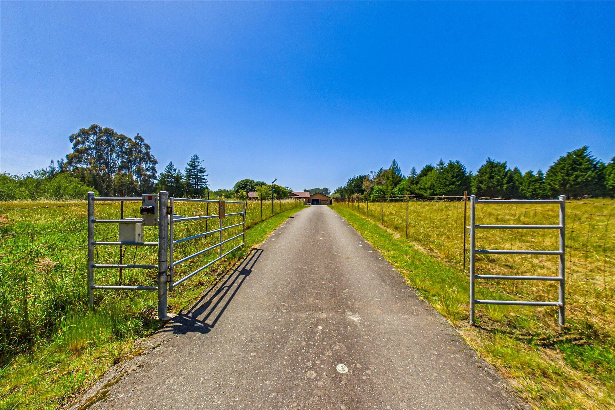 2800 Barber Creek Road Hydesville, CA 95547 - Photo 11 of 60